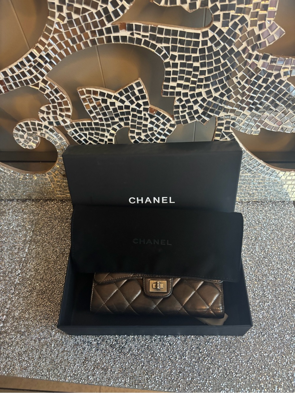 ⭐️Chanel‎ Quilted Leather Wallet - Metallic Gold - Picture 15 of 16